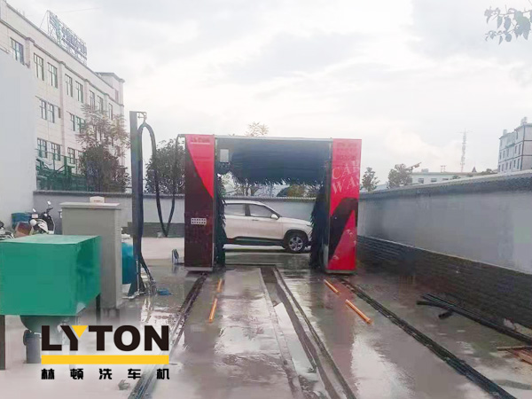 彩云之南，滇中腹地！云南玉溪中石化配置林頓龍門全自動洗車機