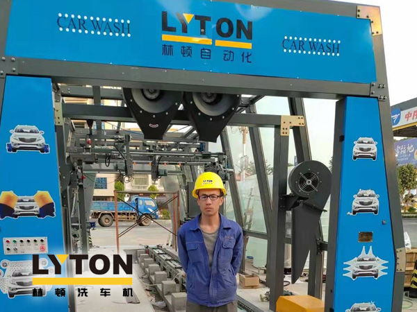提前布局，拓客引流！華南湛江吳川電力加油站選配林頓FX11型隧道式全自動洗車機(jī)