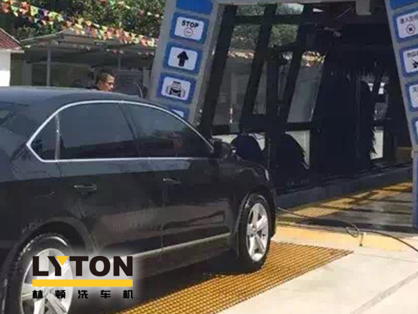 全自動(dòng)洗車機(jī)安裝場(chǎng)所之業(yè)安裝洗車機(jī)　增加員工的福利，樹立企業(yè)形象、留住人才、傳播品牌！