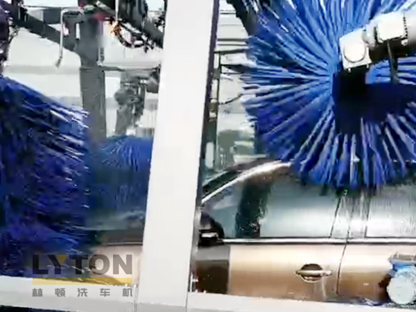 洗車(chē)機(jī)源頭廠家，值得信賴！常州雙子星林頓fx11系列全自動(dòng)洗車(chē)機(jī)！